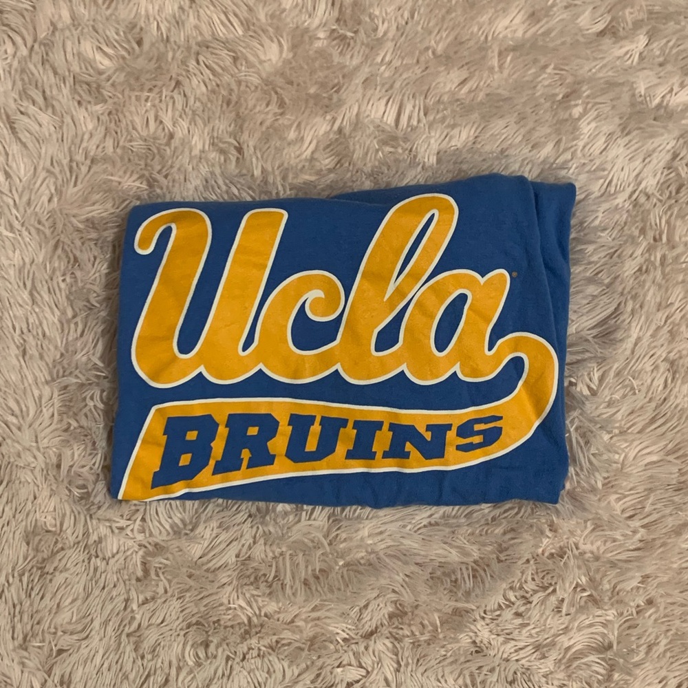UCLA BRUINS TEE SHIRT